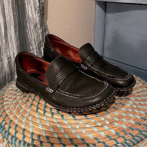 Born Loafers